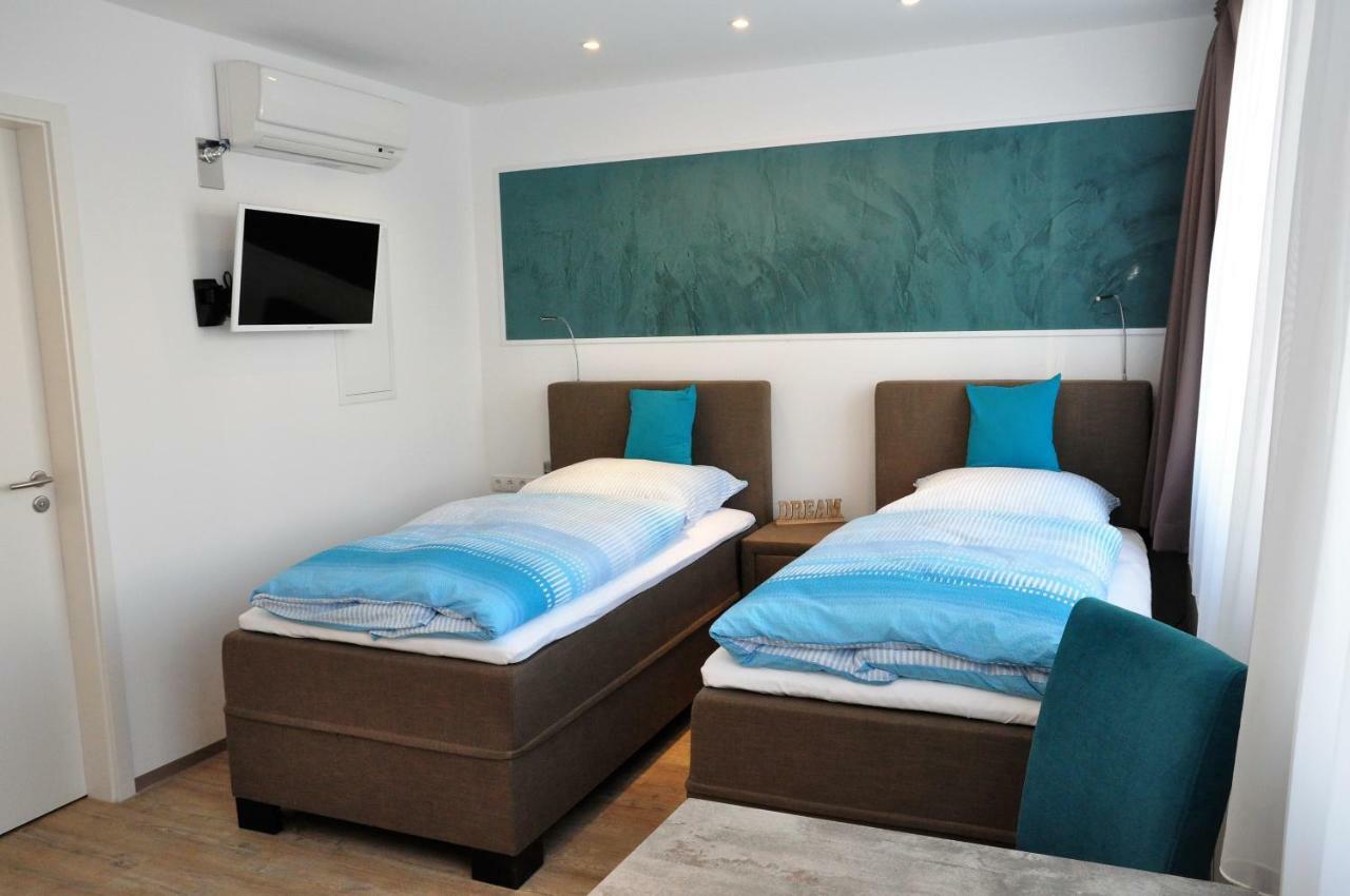 Apartments Am Freizeitpark Kriftel Екстер'єр фото