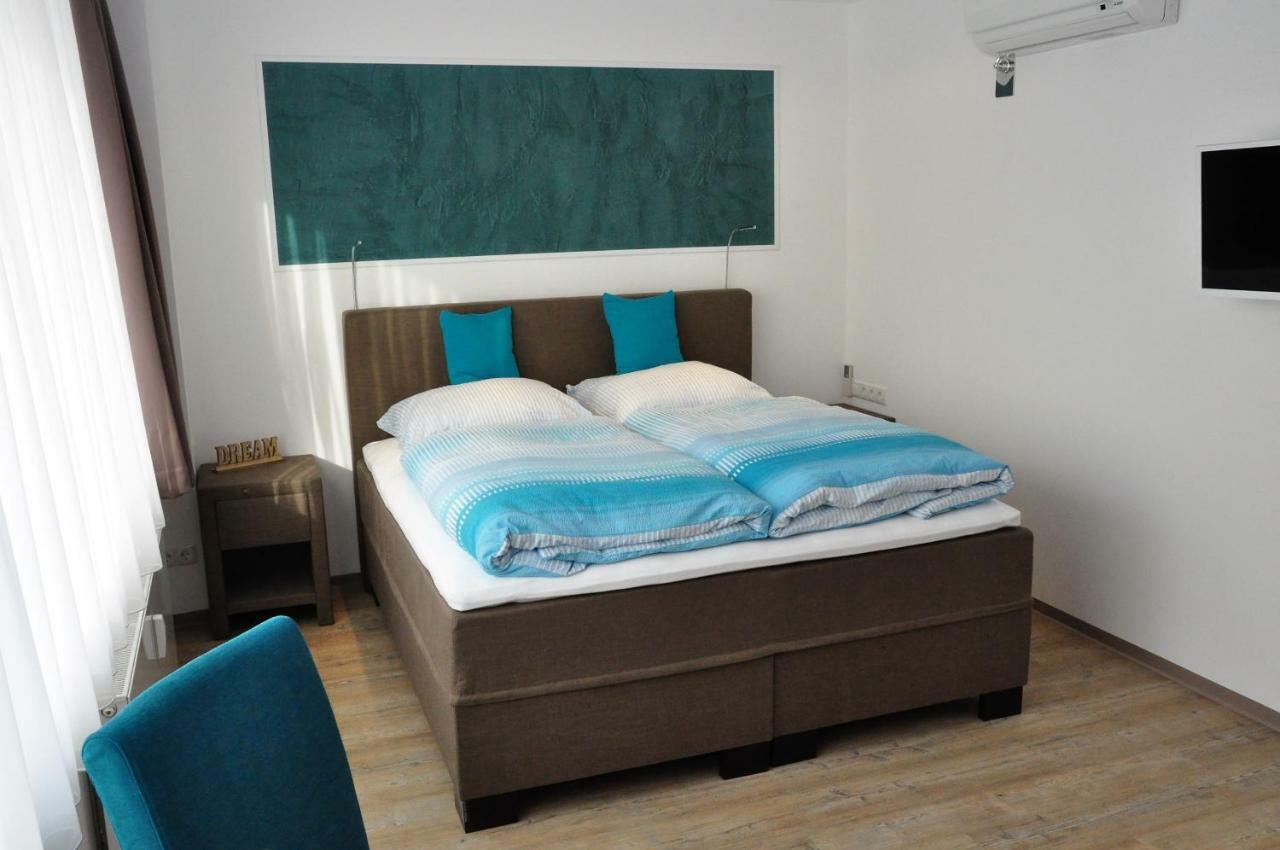 Apartments Am Freizeitpark Kriftel Екстер'єр фото