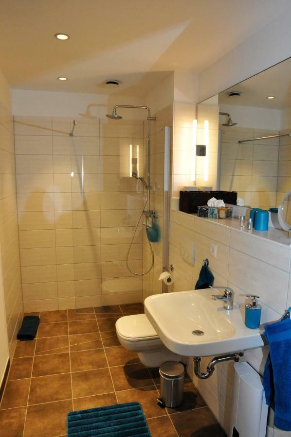 Apartments Am Freizeitpark Kriftel Екстер'єр фото
